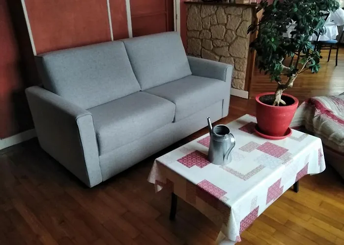 Petite Chambre Meublee Au Coeur De Ville - Chez L\'Habitant